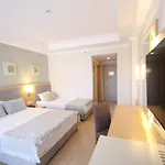 מלון Solivia 5*